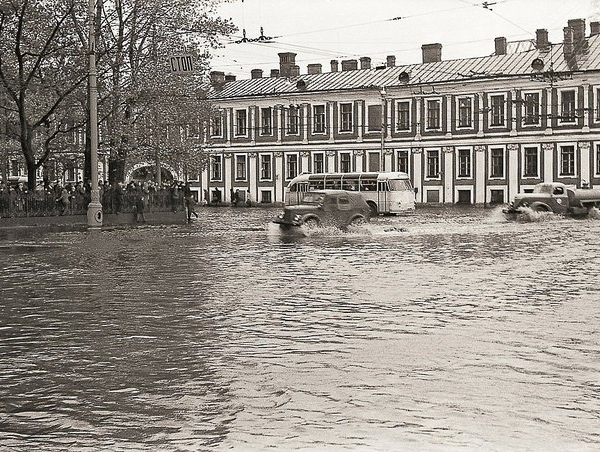 Наводнение в Ленинграде. 1955 г. Наводнение в Ленинграде. 1955 г.